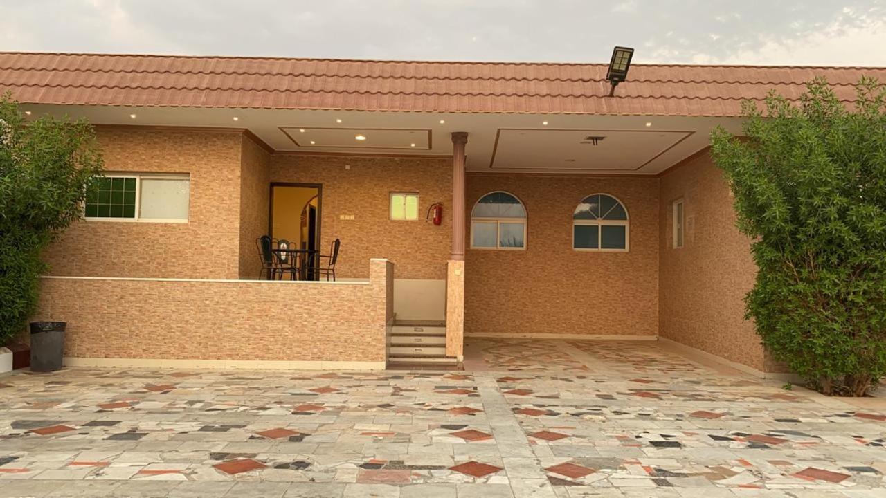 منتجع شاطئ العرب - خليج الرايس Rayyis Ngoại thất bức ảnh
