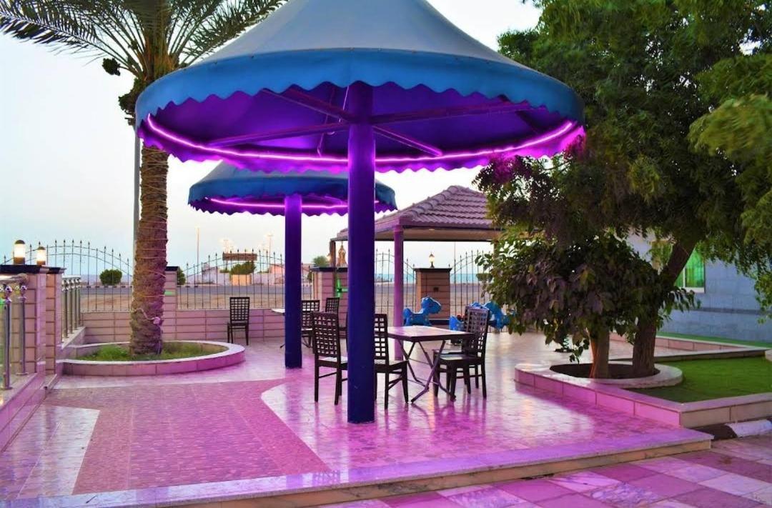 منتجع شاطئ العرب - خليج الرايس Rayyis Ngoại thất bức ảnh