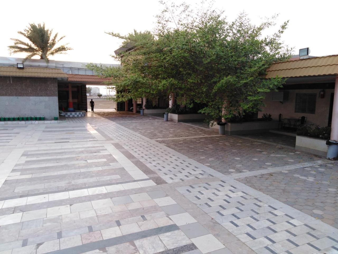 منتجع شاطئ العرب - خليج الرايس Rayyis Ngoại thất bức ảnh